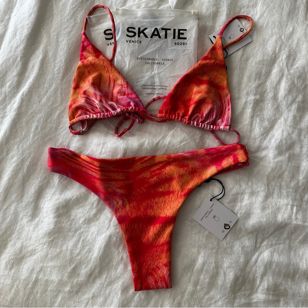 Skatie Ella Top and Alana Bottoms - Makaha